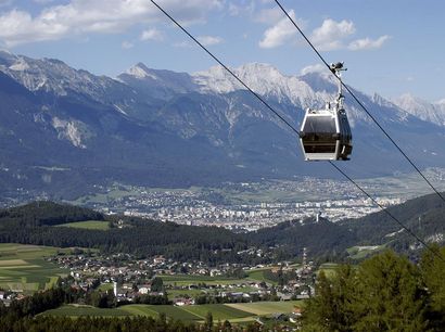 Mutterereralmpark-Gondel-im-Sommer.jpg